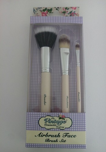 New the vintage cosmetic - new,